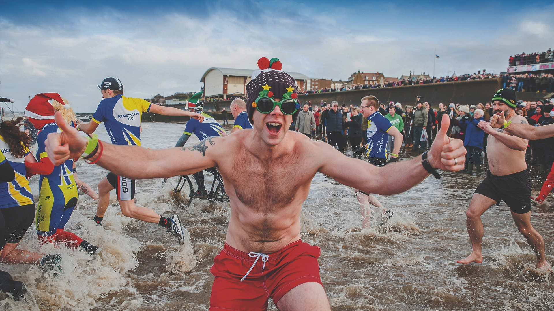 Roundtable charity, New years day swim, Uk charity swim